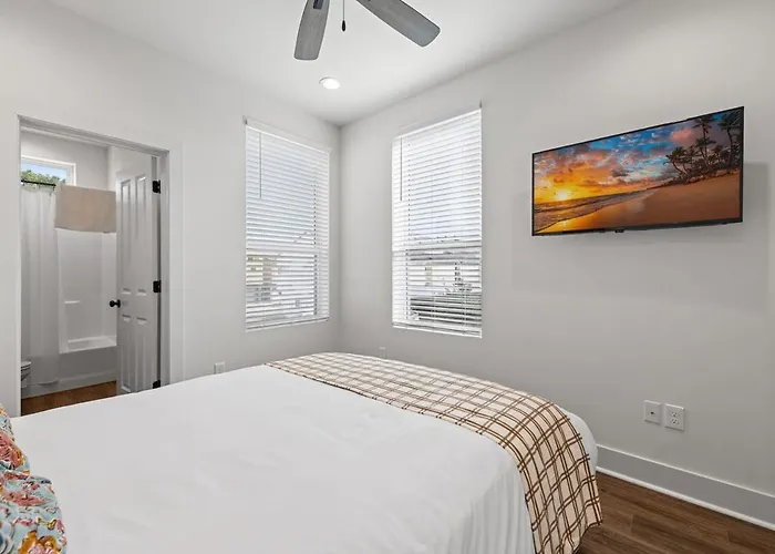 Voodoo House King Bed Garage Fast Wifi 65 Tv * Lafayette